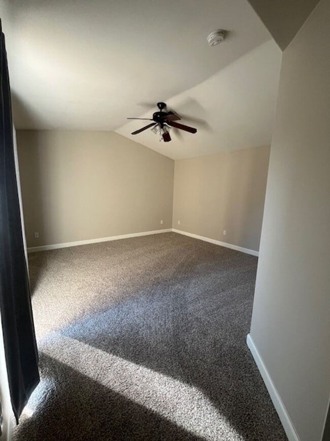 Foto del edificio - 4203 Silver Maple Ct