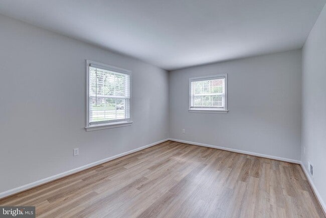 Building Photo - 9808 Brixton Ln