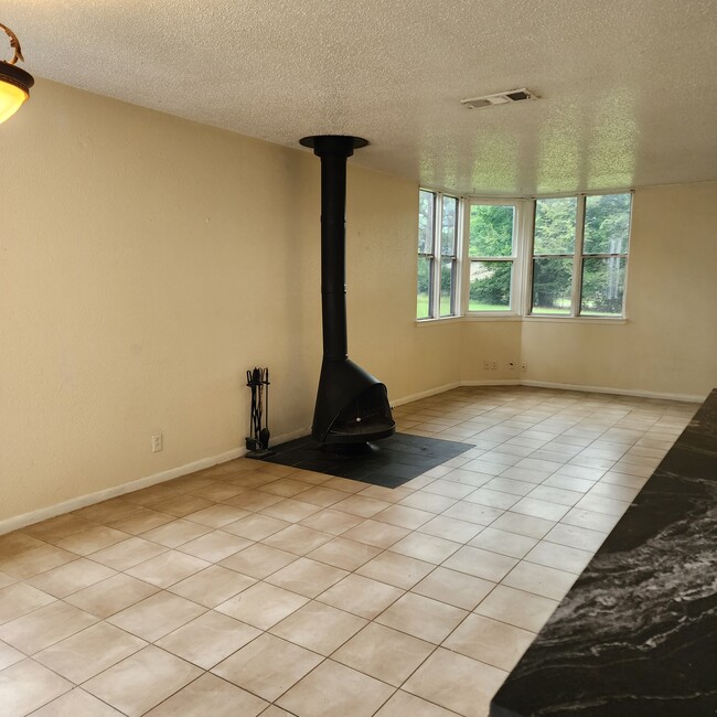 Building Photo - 18171 Meandering Way