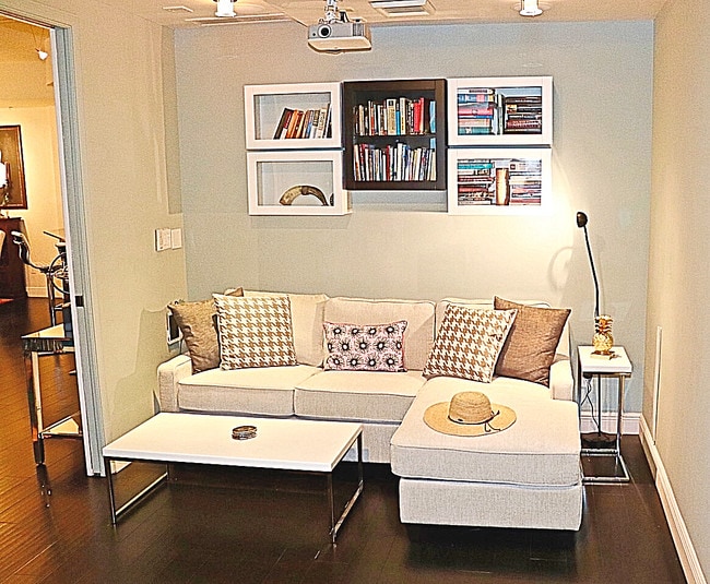 Building Photo - 403 S Sapodilla Ave