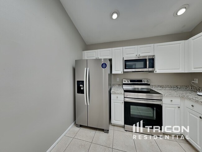 Foto del edificio - 4210 38th St W
