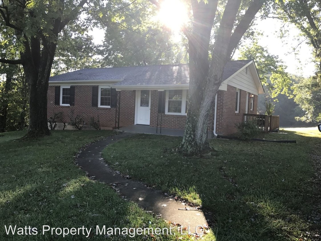 3 br, 1 bath House 9403 Wards Road House for Rent in Rustburg, VA