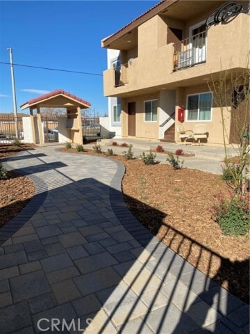 Foto del edificio - 454 E Ave Q3