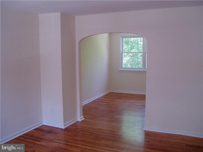 Foto del edificio - 111 Plant Ave