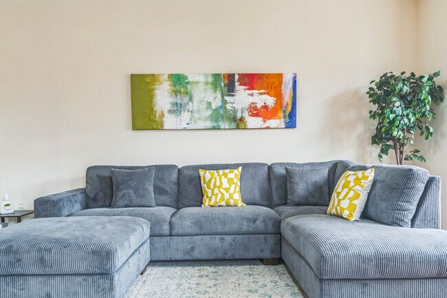 Foto del edificio - 7980 Blue Stream Dr