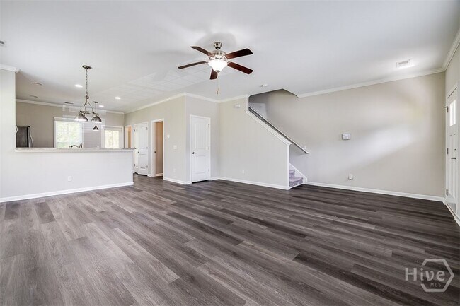 Foto del edificio - 345 Sonoma Dr