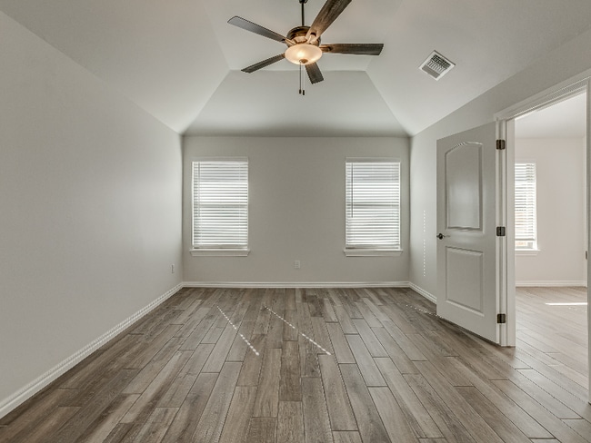 Building Photo - 3125 Grapevine St