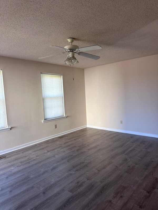 Foto del edificio - 1535 Richmond Rd