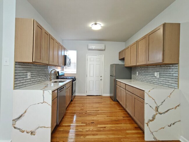 Photo - 344 N Redfield St Townhome