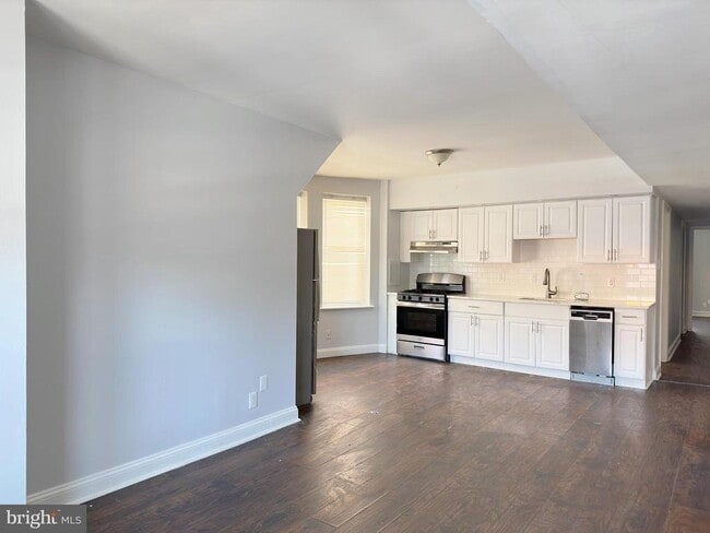 Building Photo - 5425 Christian St