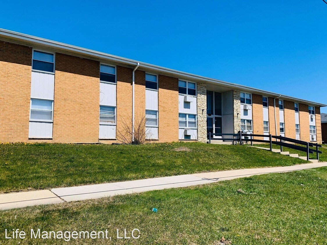 Primary Photo - 3900 45th St