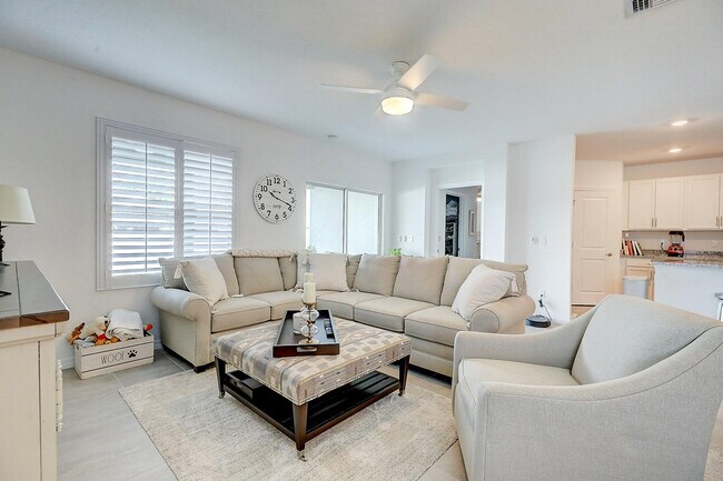 Foto del edificio - 4598 SW Scope St