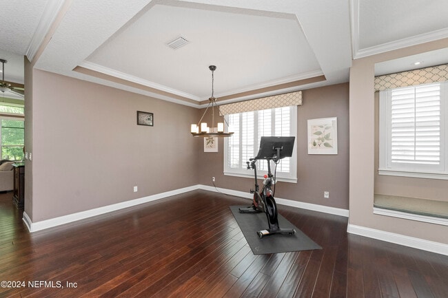 Building Photo - 328 Howland Drive
