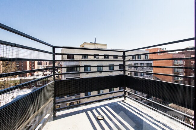 Foto del edificio - 242 Newkirk Ave