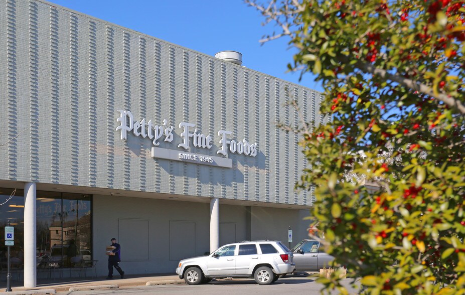 Picture of Outer Midtown/Utica Square Tulsa