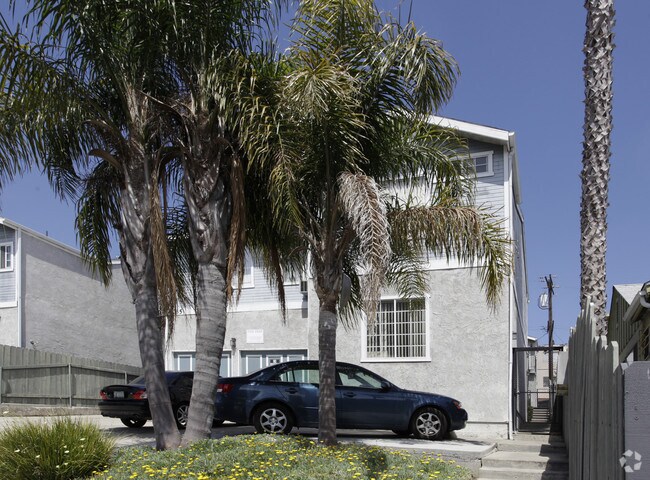 Building Photo - 4035 Hamilton St