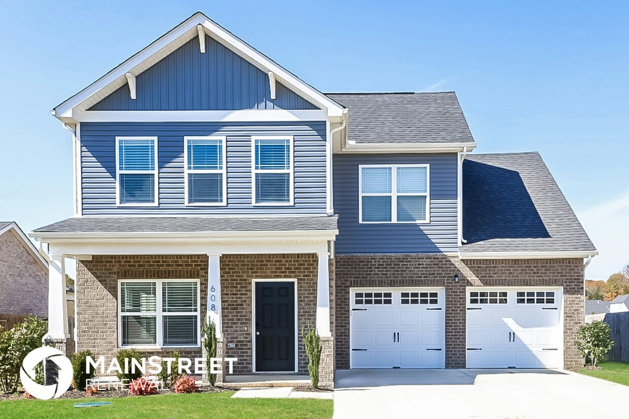 Primary Photo - 608 Oakvale Ln