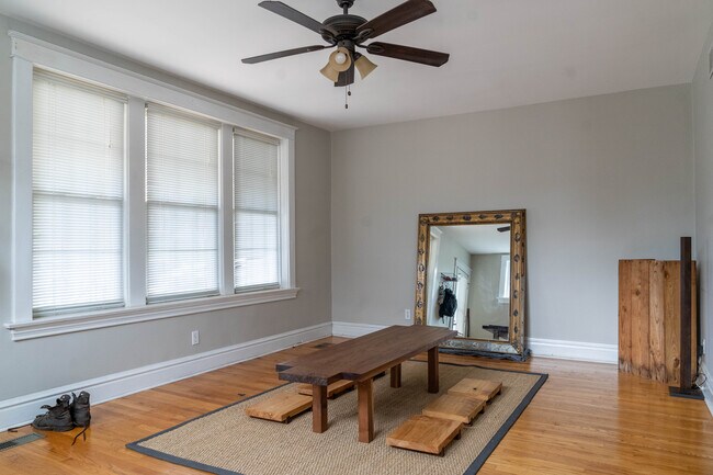Foto del edificio - 7215 W Park Ave