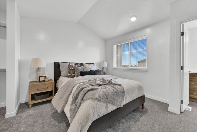 Building Photo - 4095 S Lone Pne Wy