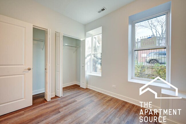 Foto del edificio - 1142 W 17th St