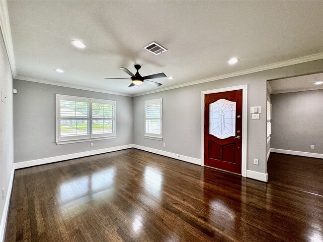 Foto del edificio - 7743 Meadville St