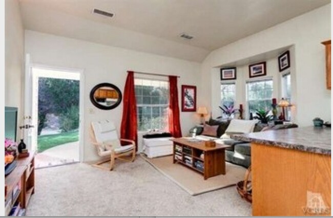 Sala de estar - 422 S Montgomery St
