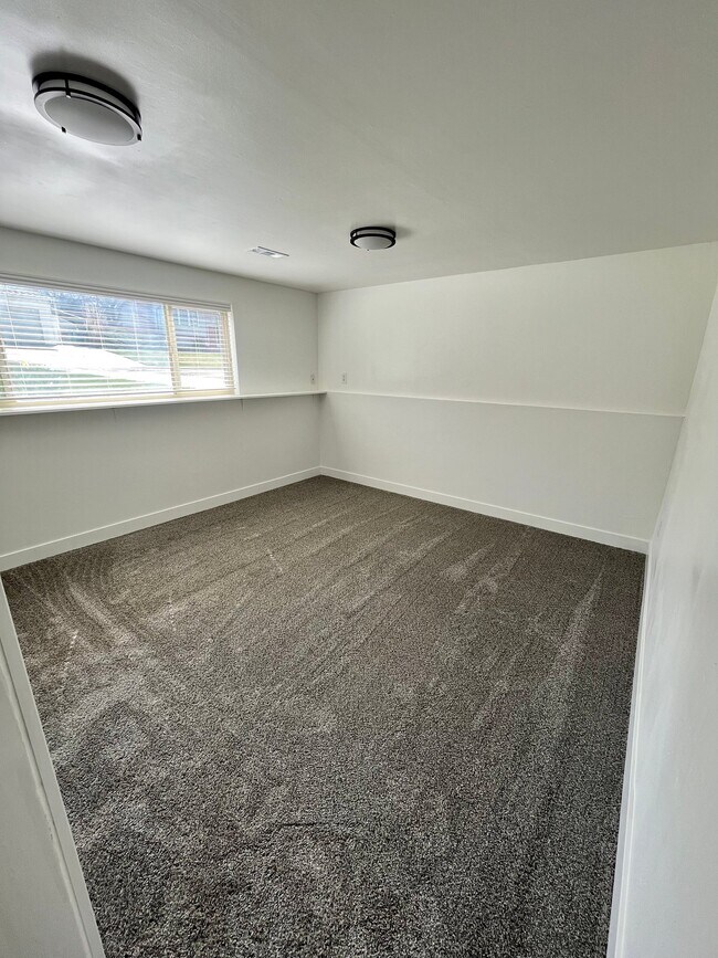 Photo - 9620 Mumford Dr Apartment