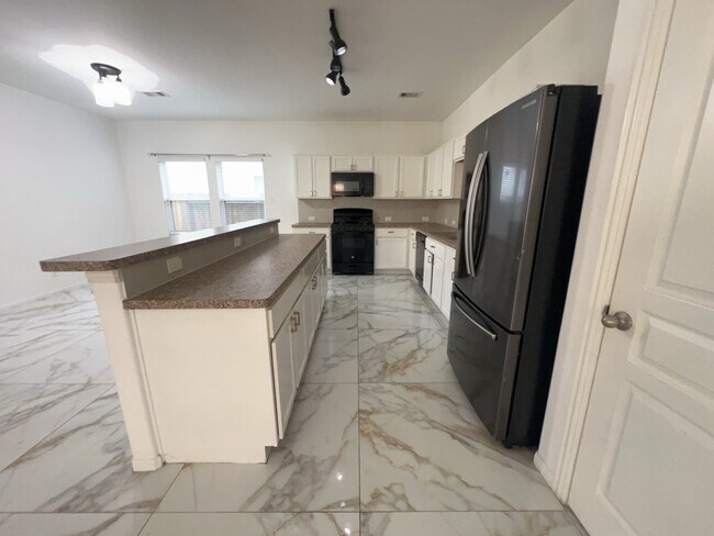 Foto del edificio - 3238 Elisa Springs Ln