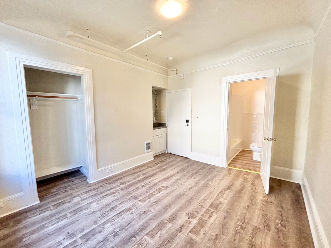 Photo - 1010 Bush St -220