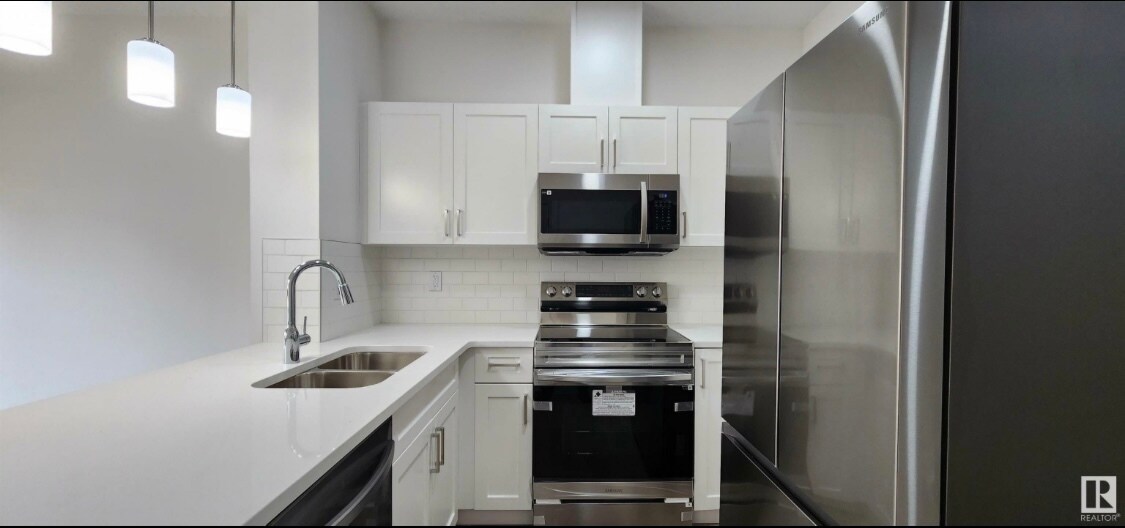 Primary Photo - 603 Orchards Blvd SW