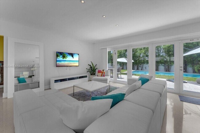 Foto del edificio - 952 Hollywood Blvd