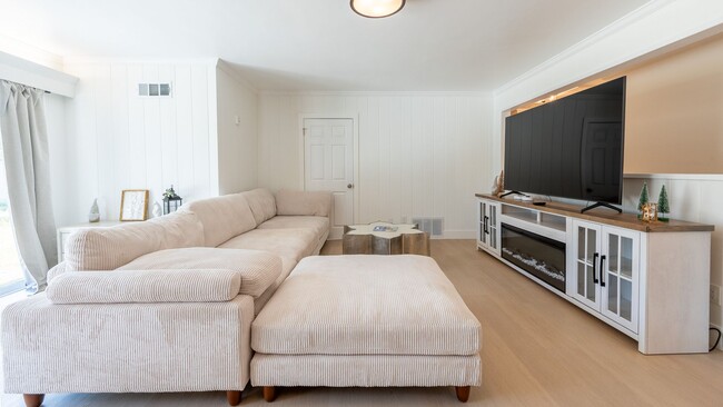 Foto del edificio - Relaxing 4BR Family Home Near Attractions ...