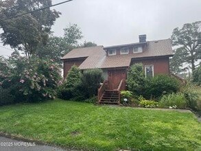 Building Photo - 36 Werah Pl