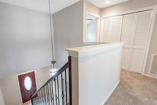 Building Photo - 15171 Kimberley Ct