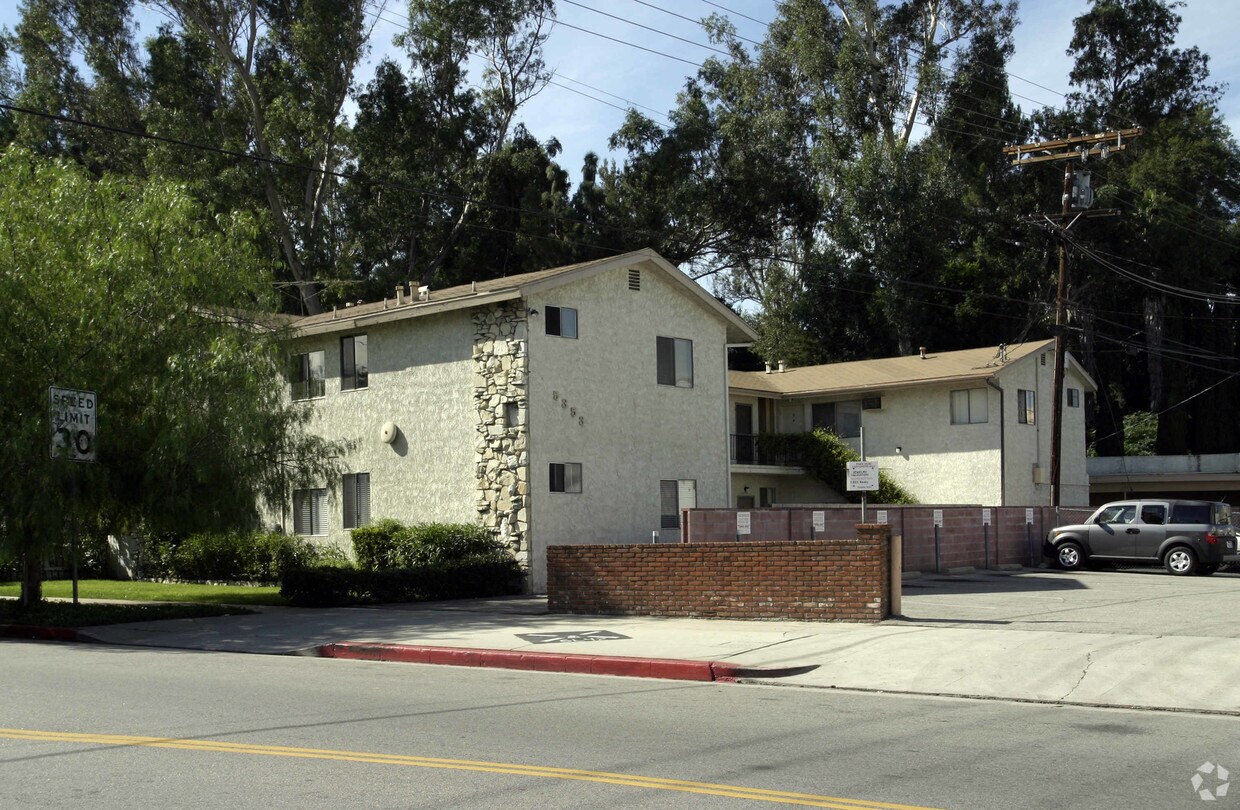 Building Photo - 5353 Canoga Ave