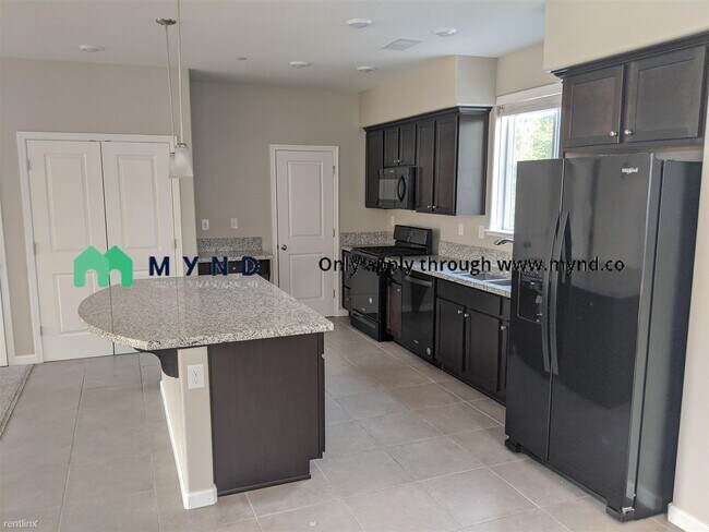 Building Photo - 3 br, 3 bath Townhome - 135 Mark Jeffrey Ln