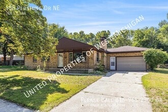 Building Photo - 158 Pershing Dr NE