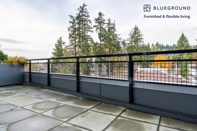 Building Photo - 1955 129th Ave NE