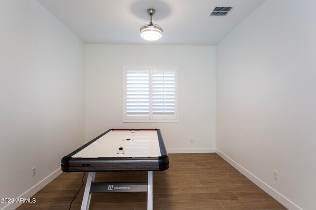 Foto del edificio - 8543 W Palo Verde Dr