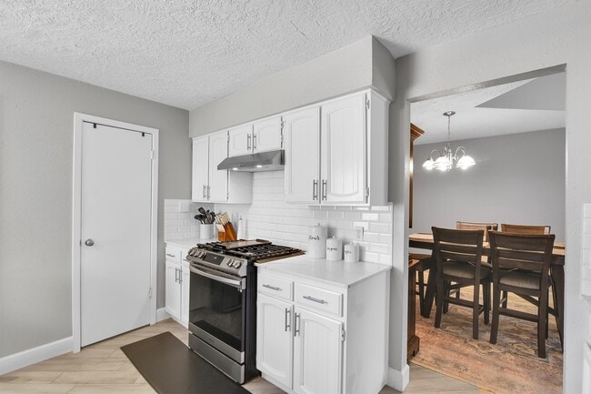 Foto del edificio - 23539 Whispering Willow Dr