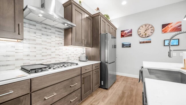 Building Photo - 23080 E Carriage Wy