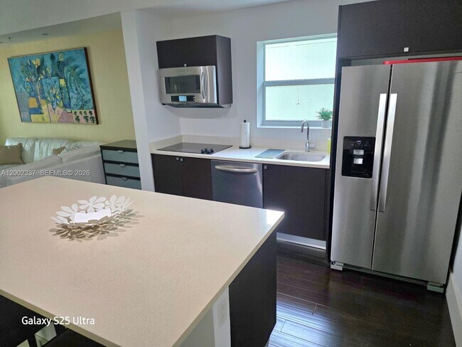 Foto del edificio - 5300 NW 87th Ave