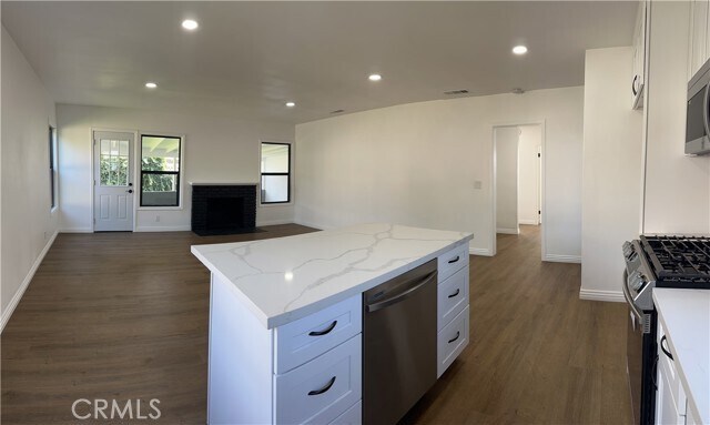 Building Photo - 7106 Sultana Ave