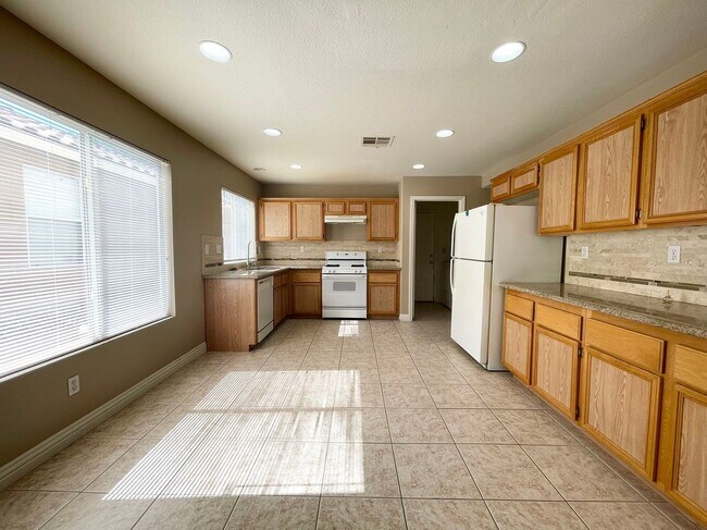 Building Photo - 9617 Marigny Ct