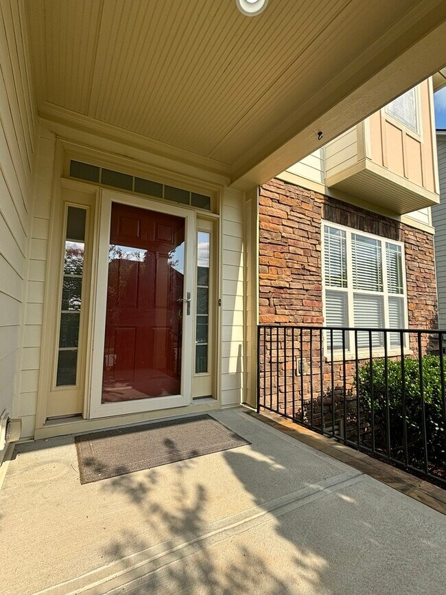Building Photo - 1533 Lily Creek Dr