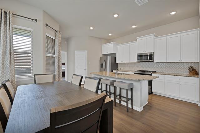 Foto del edificio - 3935 Chesapeake Ln