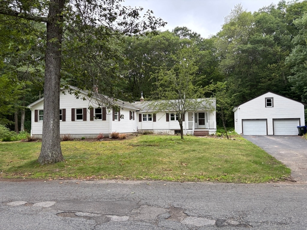 Primary Photo - 4 Overdale Pkwy