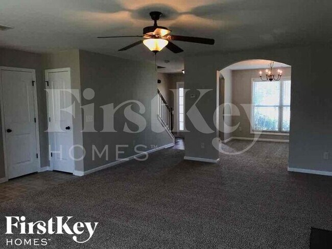 Foto del edificio - 260 Village Broad St