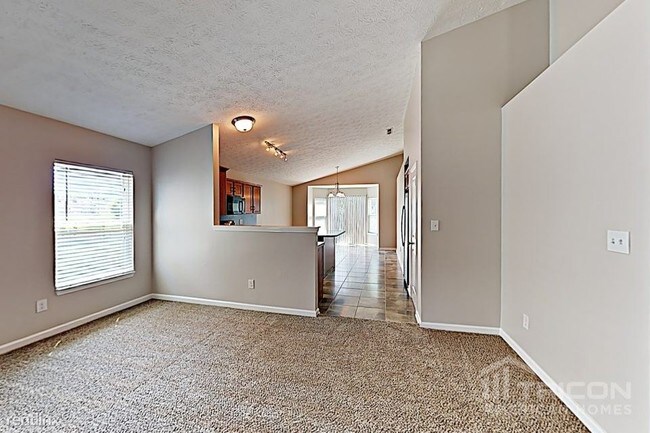 Building Photo - 10241 Windchime Ct