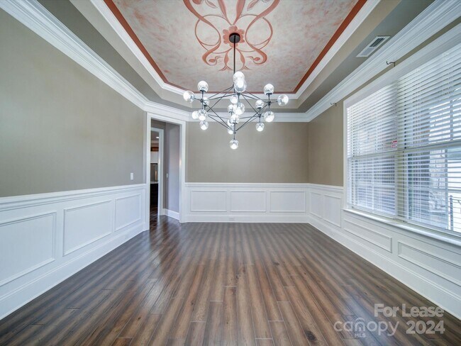 Foto del edificio - 1115 Gray Oak Ln
